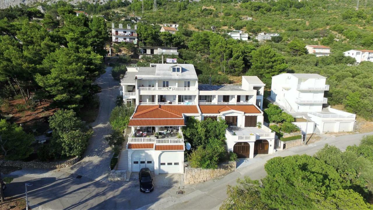 Guest House Fenix Brela Exterior foto